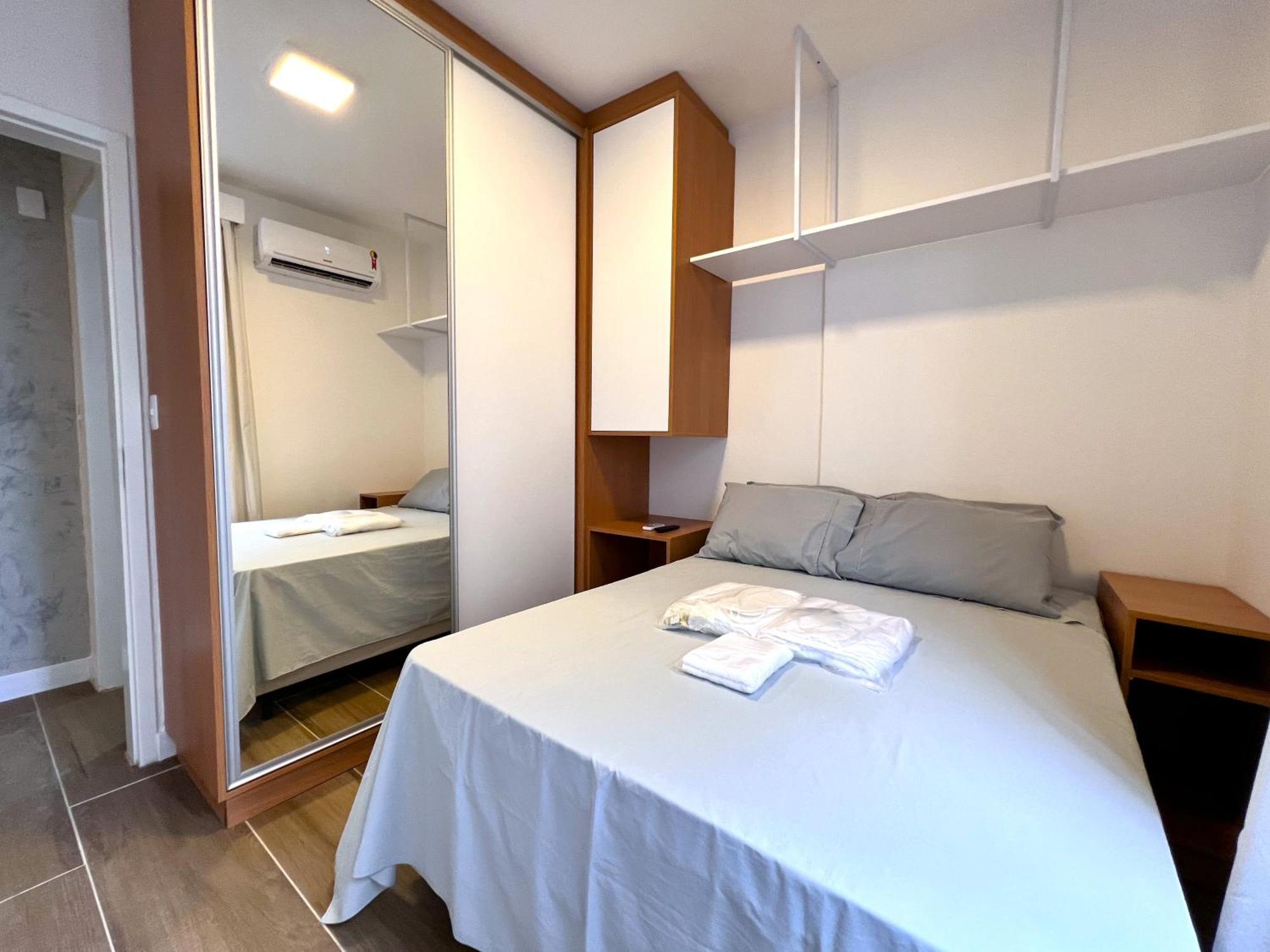 Apto Design Moderno No Centro ฟลอเรียนอโปลิส ภายนอก รูปภาพ