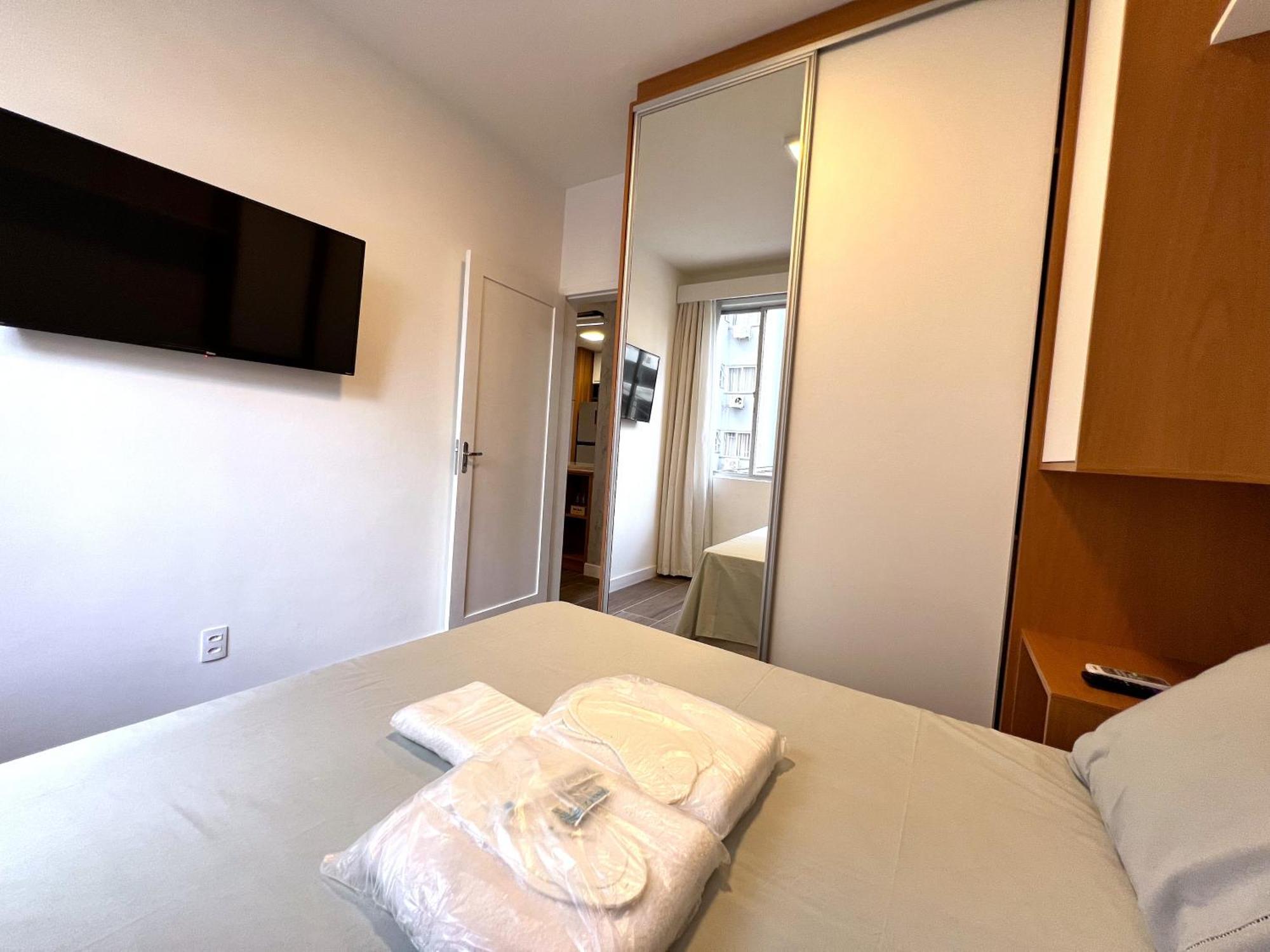 Apto Design Moderno No Centro ฟลอเรียนอโปลิส ภายนอก รูปภาพ